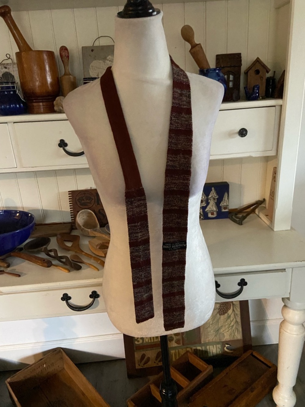 Men's Knit Skinny Tie in Burgundy Stripe - Modern Dress Accessory